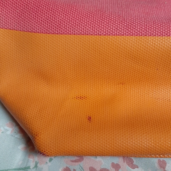 Fossil hot pink tote - Picture 3 of 7